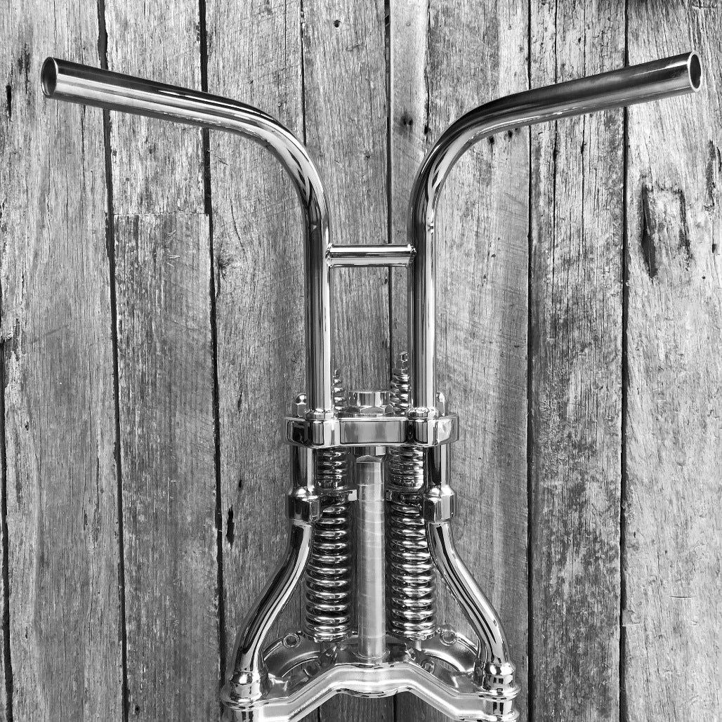 Top Clamp with 3.5" Riser Spacing for Early & Custom Style Springer Forks
